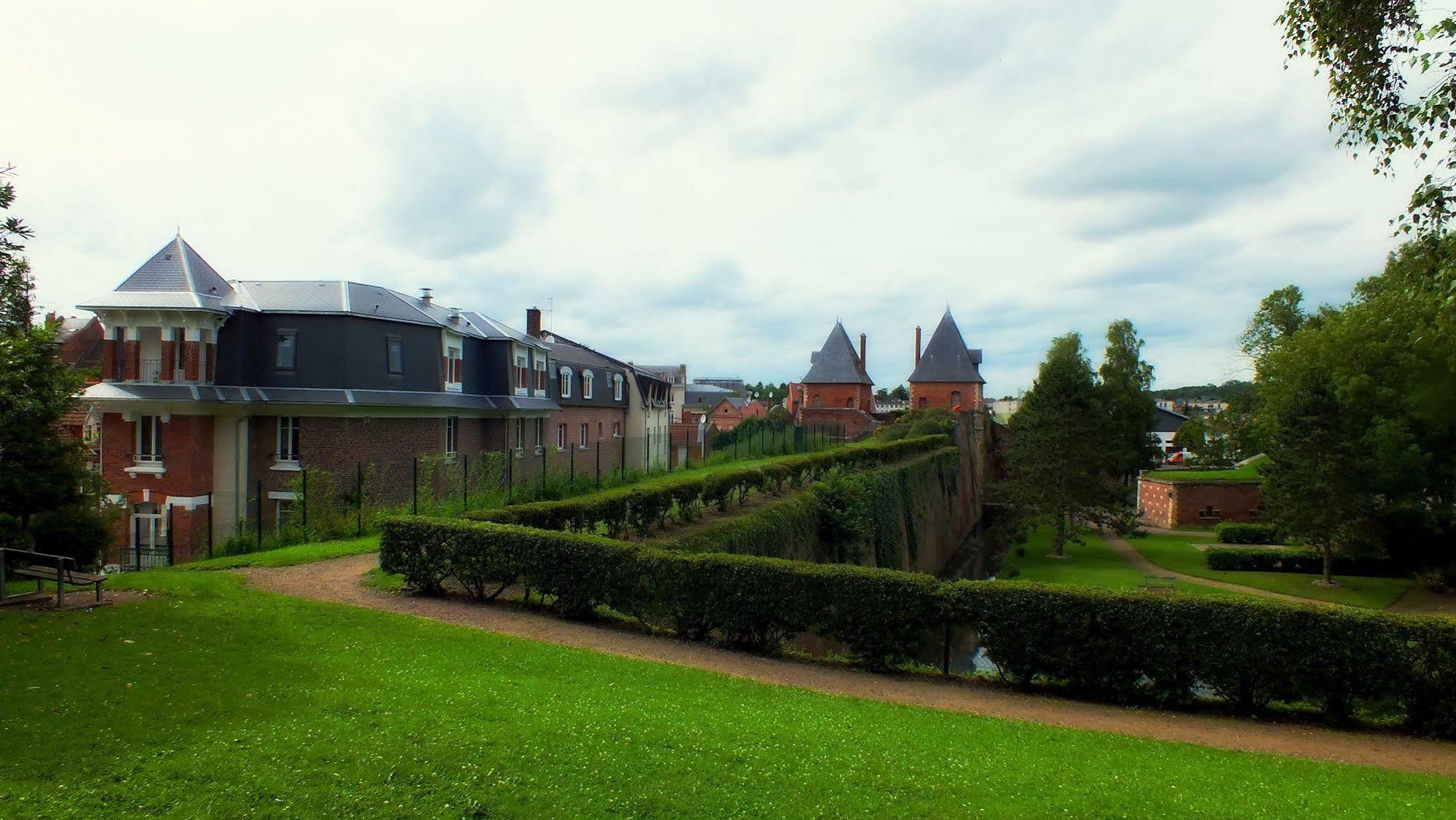 Des Remparts 3*